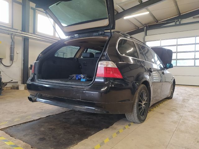 bontott BMW 5 E61 Jobb hátsó Ajtó Kárpit