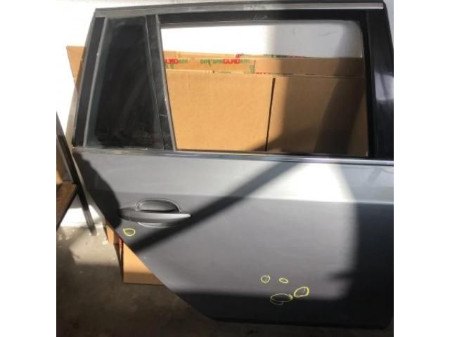 bontott BMW 5 E61 Jobb hátsó Ajtó (Üres lemez)