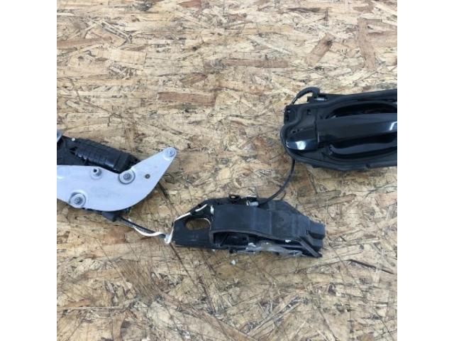 bontott BMW 5 E61 Jobb hátsó Ajtózár