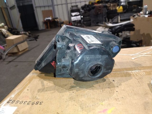 bontott BMW 5 E61 Jobb Ködfényszóró