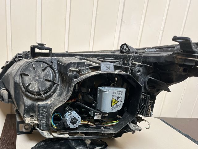 bontott BMW 5 E61 Jobb Xenon Fényszóró