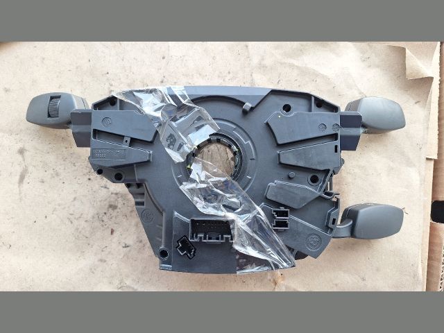 bontott BMW 5 E61 Komplett Kormánykapcsoló (Bajuszkapcsoló)