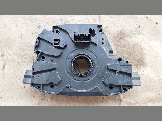 bontott BMW 5 E61 Légzsák Átvezető Szalagkábel