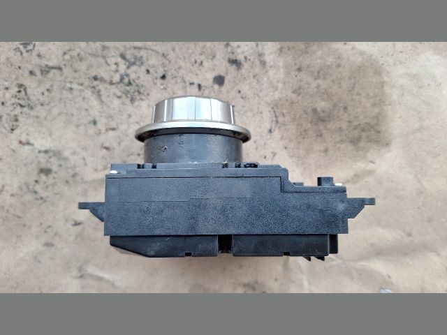 bontott BMW 5 E61 Média Kapcsoló