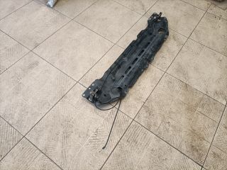 bontott BMW 5 E61 Motorháztető Zárszerkezet