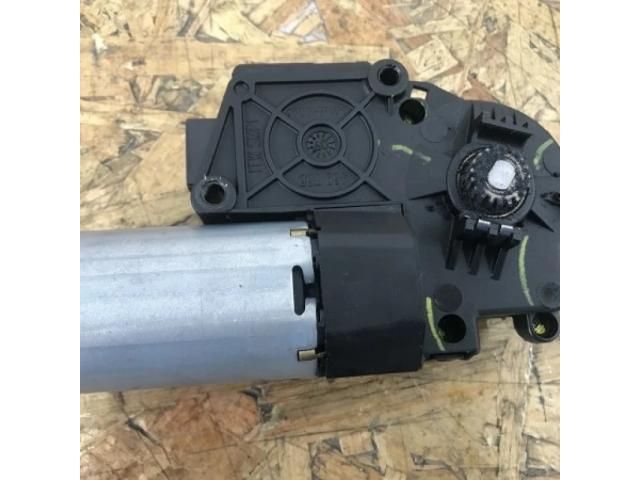 bontott BMW 5 E61 Tetőablak Motor