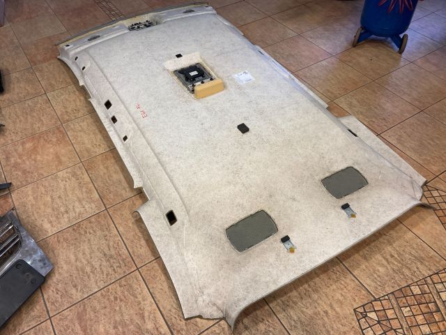 bontott BMW 5 E61 Tetőkárpit