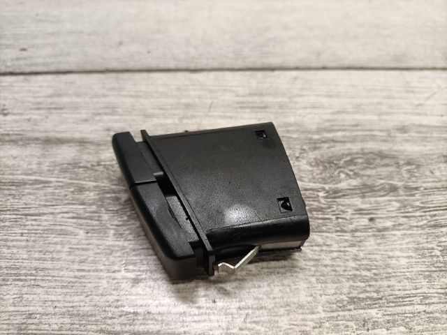 bontott BMW 5 E61 Vészvillogó Kapcsoló