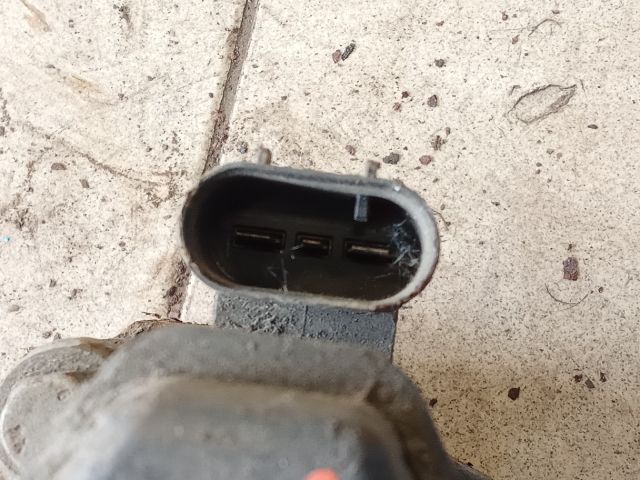 bontott BMW 5 F10 Bal hátsó Féknyereg Munkahengerrel