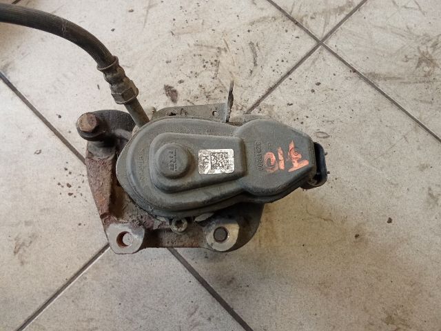 bontott BMW 5 F10 Bal hátsó Féknyereg Munkahengerrel