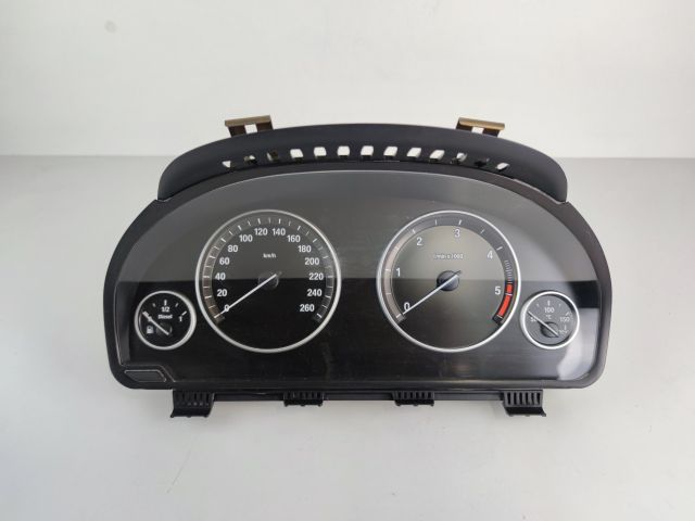 bontott BMW 5 F10 Kilométeróra