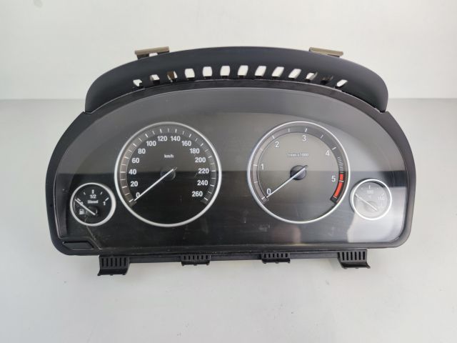 bontott BMW 5 F10 Kilométeróra