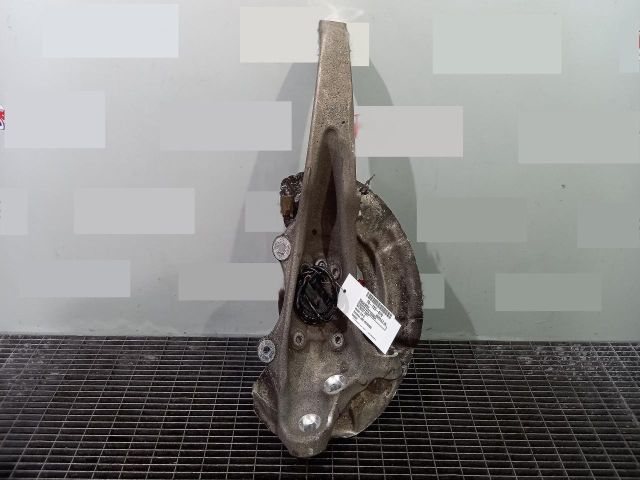 bontott BMW 5 F10 Bal első Csonkállvány