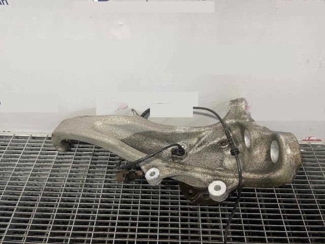 bontott BMW 5 F10 Bal első Csonkállvány