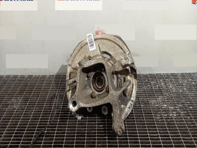 bontott BMW 5 F10 Bal hátsó Csonkállvány