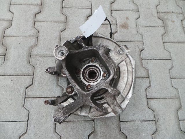 bontott BMW 5 F10 Bal hátsó Csonkállvány