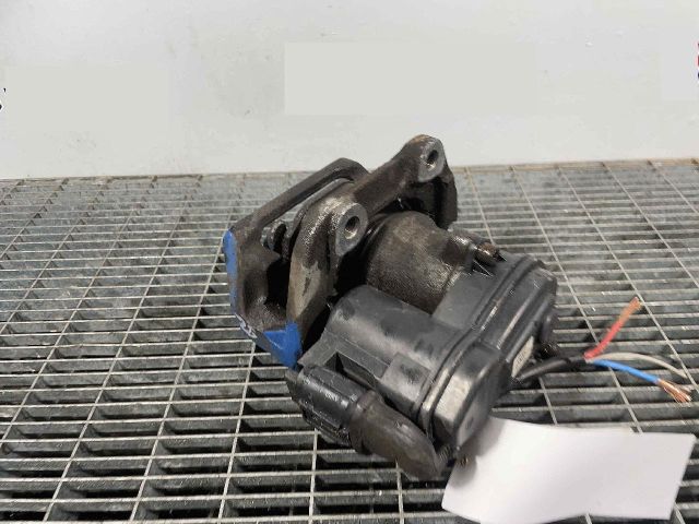 bontott BMW 5 F10 Bal hátsó Féknyereg Munkahengerrel