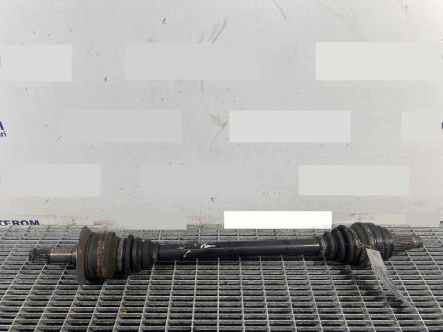 bontott BMW 5 F10 Bal hátsó Féltengely