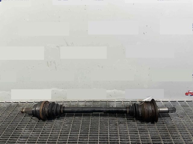 bontott BMW 5 F10 Bal hátsó Féltengely