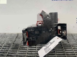 bontott BMW 5 F10 Biztosítéktábla Motortér