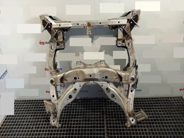 bontott BMW 5 F10 Első Bölcső