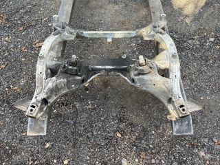 bontott BMW 5 F10 Első Bölcső