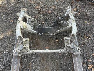 bontott BMW 5 F10 Első Bölcső