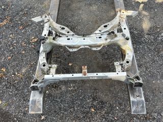 bontott BMW 5 F10 Első Bölcső