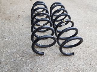 bontott BMW 5 F10 Első Rugó Pár