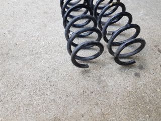 bontott BMW 5 F10 Első Rugó Pár