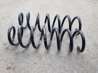 bontott BMW 5 F10 Első Rugó Pár