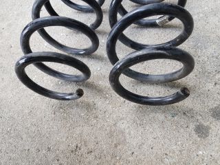 bontott BMW 5 F10 Első Rugó Pár