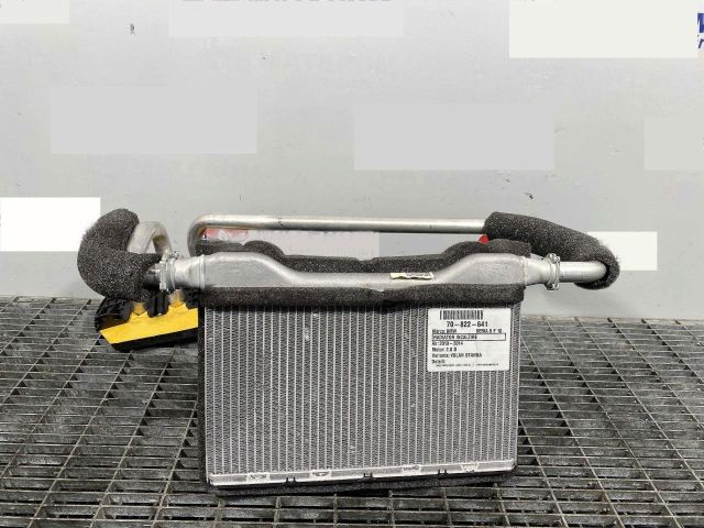 bontott BMW 5 F10 Fűtőradiátor