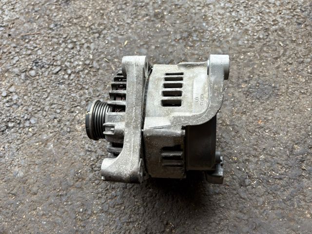 bontott BMW 5 F10 Generátor