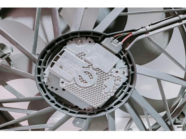 bontott BMW 5 F10 Hűtőventilátor