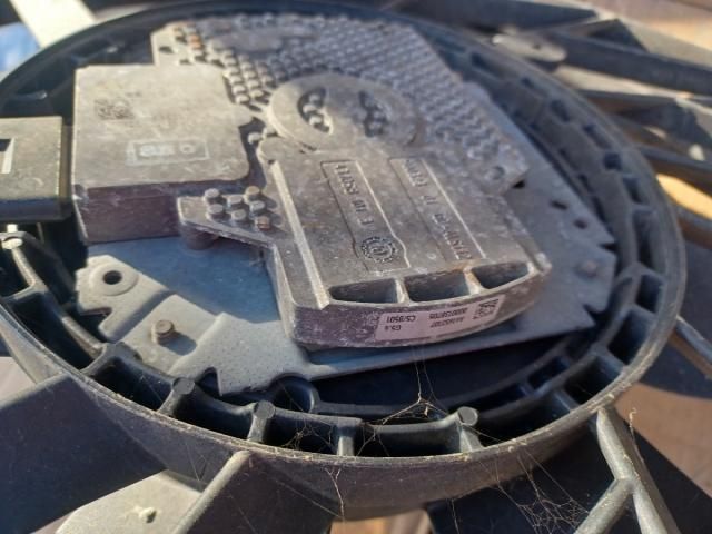 bontott BMW 5 F10 Hűtőventilátor