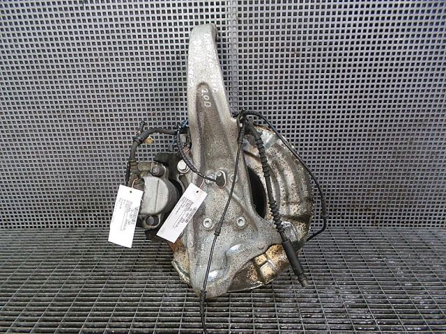 bontott BMW 5 F10 Jobb első Csonkállvány