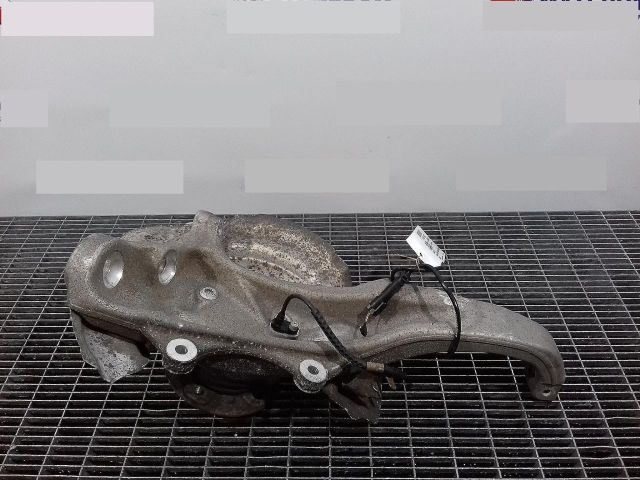 bontott BMW 5 F10 Jobb első Csonkállvány