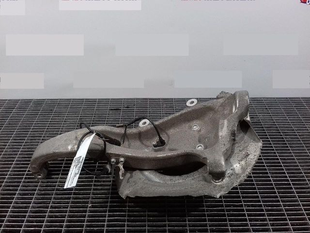 bontott BMW 5 F10 Jobb első Csonkállvány