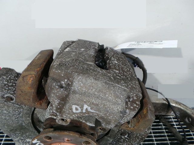 bontott BMW 5 F10 Jobb első Féknyereg Munkahengerrel