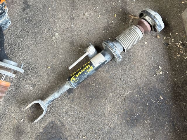 bontott BMW 5 F10 Jobb első Lengéscsillapító