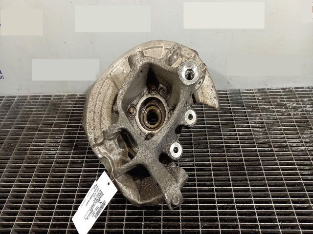 bontott BMW 5 F10 Jobb hátsó Csonkállvány