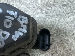 bontott BMW 5 F10 Jobb hátsó Féknyereg Munkahengerrel