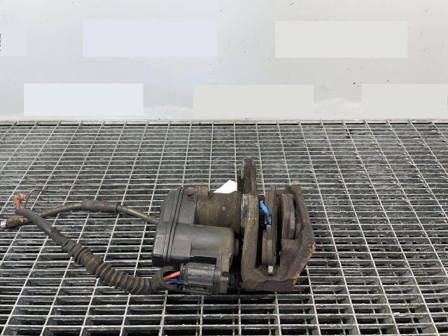 bontott BMW 5 F10 Jobb hátsó Féknyereg Munkahengerrel