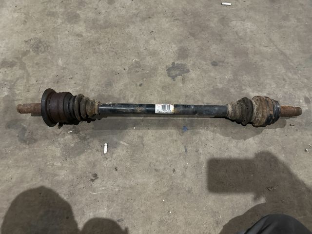 bontott BMW 5 F10 Jobb hátsó Féltengely