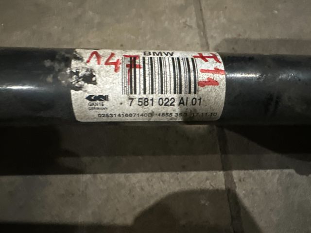 bontott BMW 5 F10 Jobb hátsó Féltengely