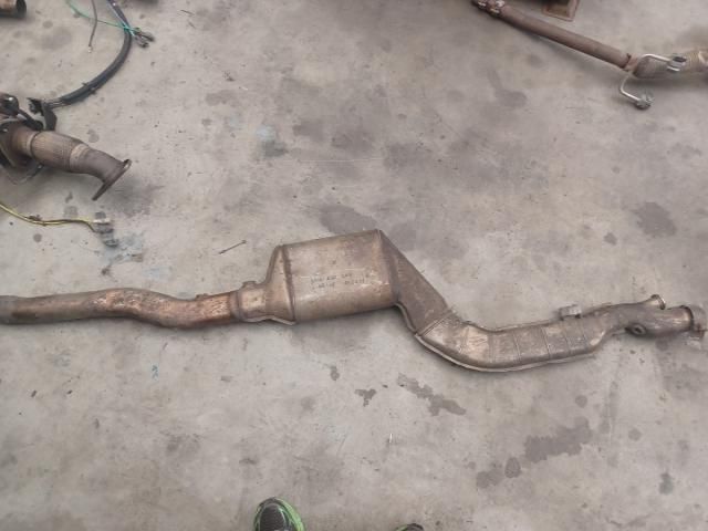 bontott BMW 5 F10 Katalizátor