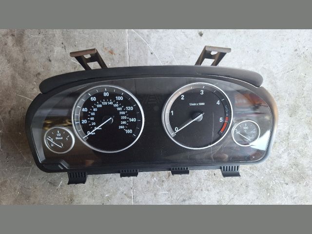 bontott BMW 5 F10 Kilométeróra