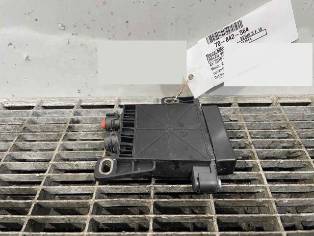 bontott BMW 5 F10 Klíma Relé