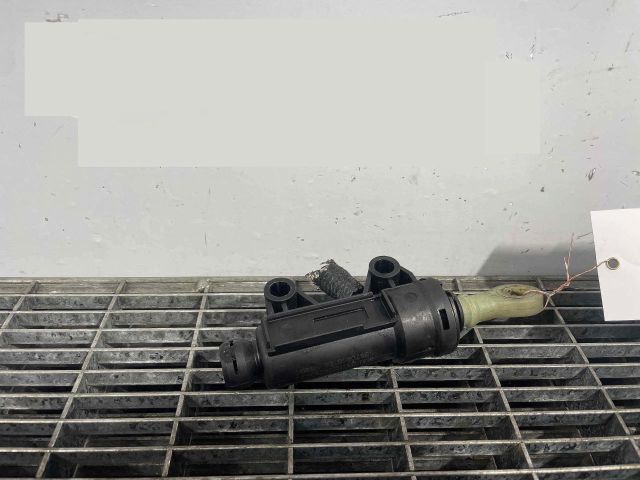 bontott BMW 5 F10 Kuplung Munkahenger